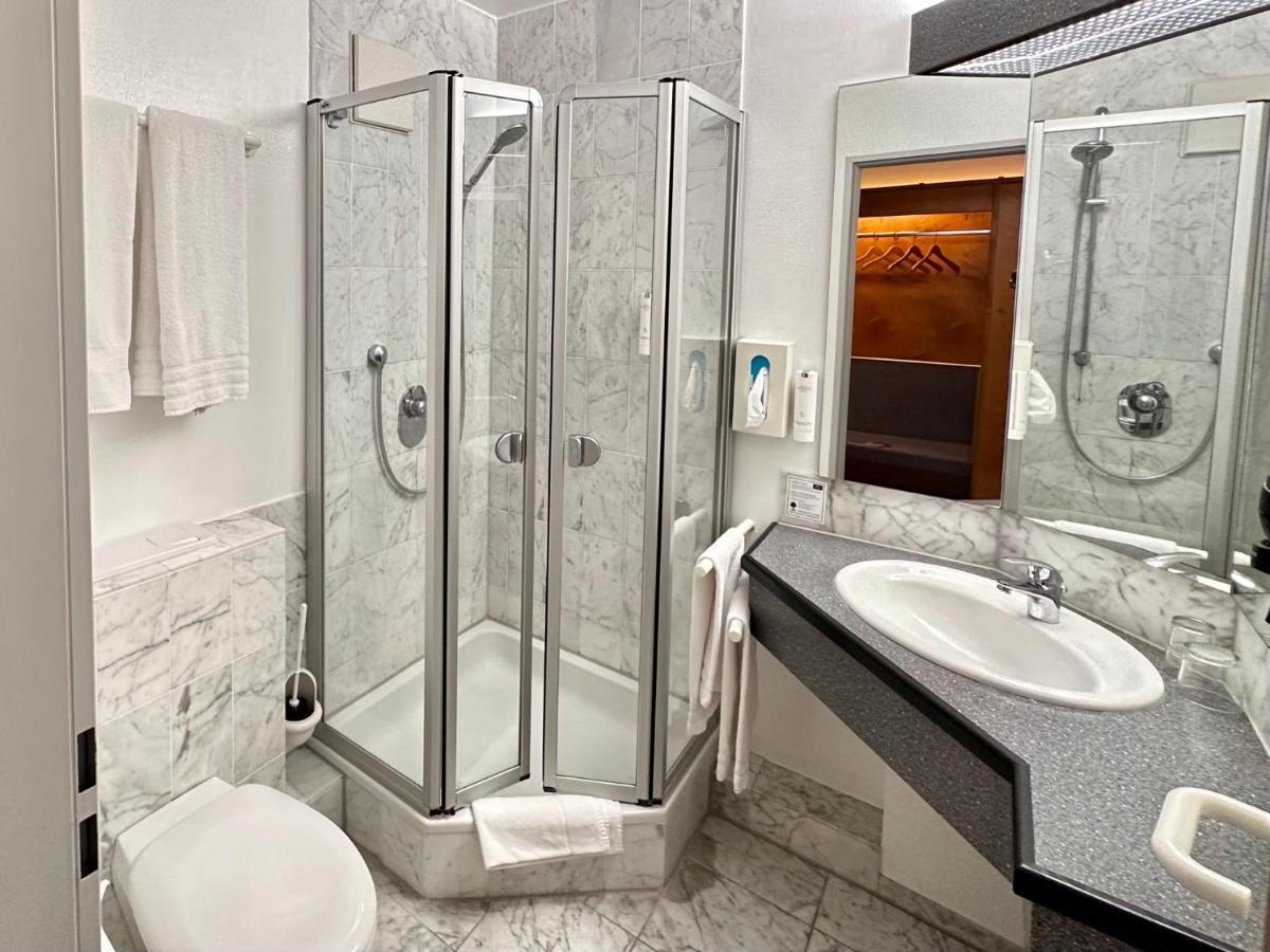 Hotel Residenz باد نيوشتاد أن دير سال المظهر الخارجي الصورة