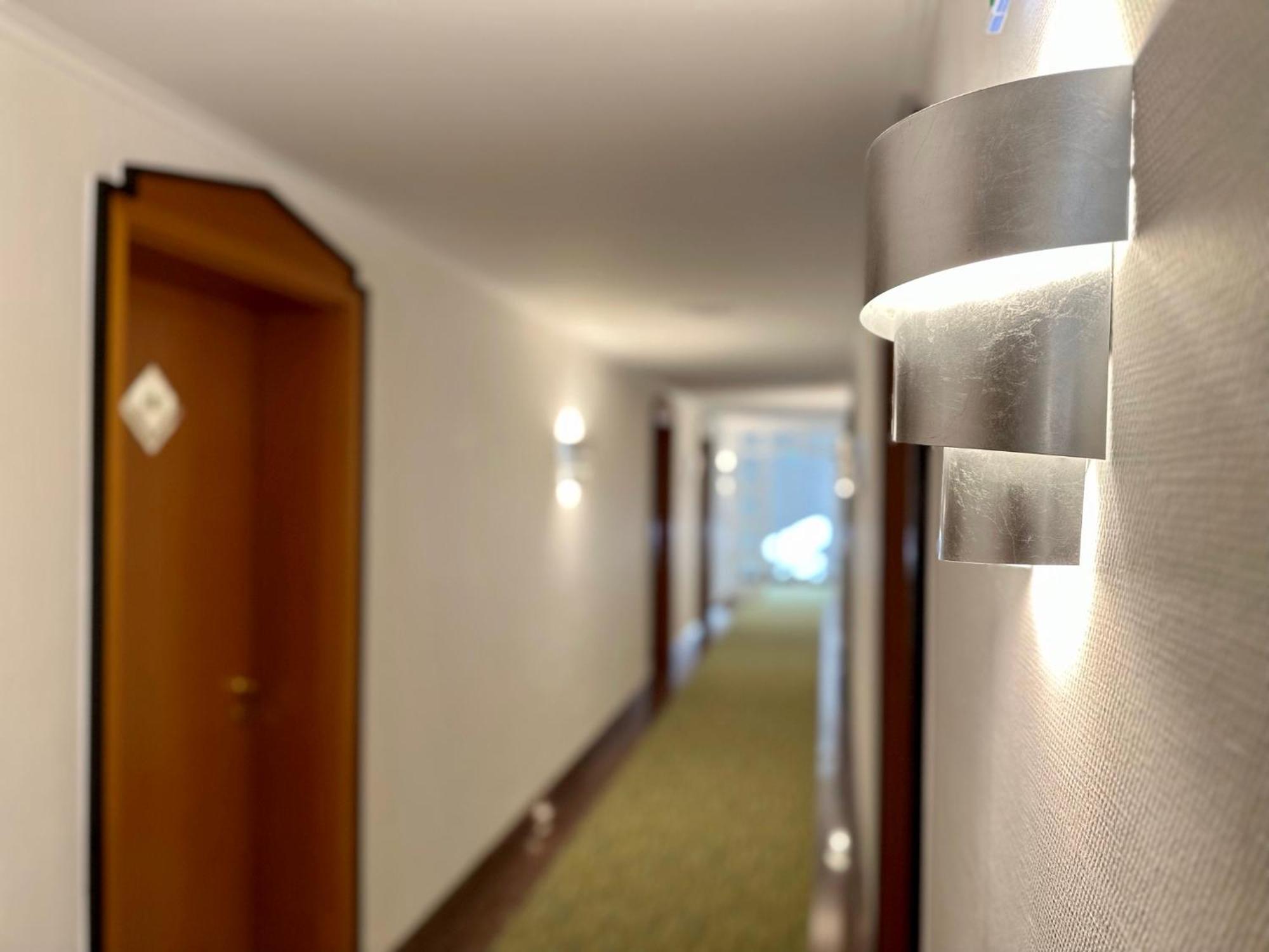 Hotel Residenz باد نيوشتاد أن دير سال المظهر الخارجي الصورة